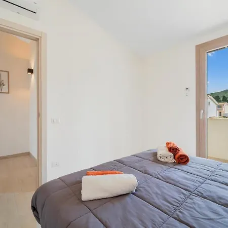 Bianca SantʼAnna Arresi